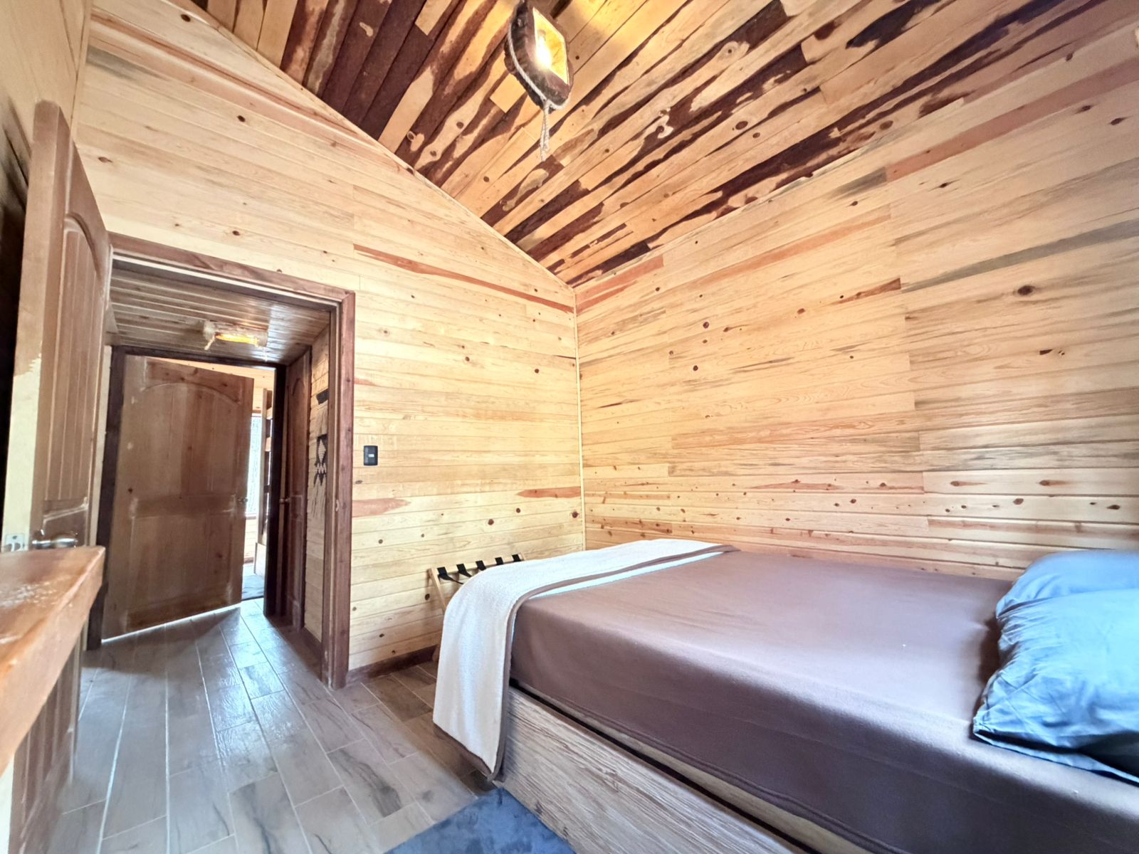 Habitación privada con cama individual